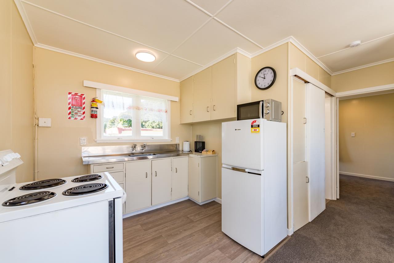 Waitangi Beach Bach 30B Exterior photo